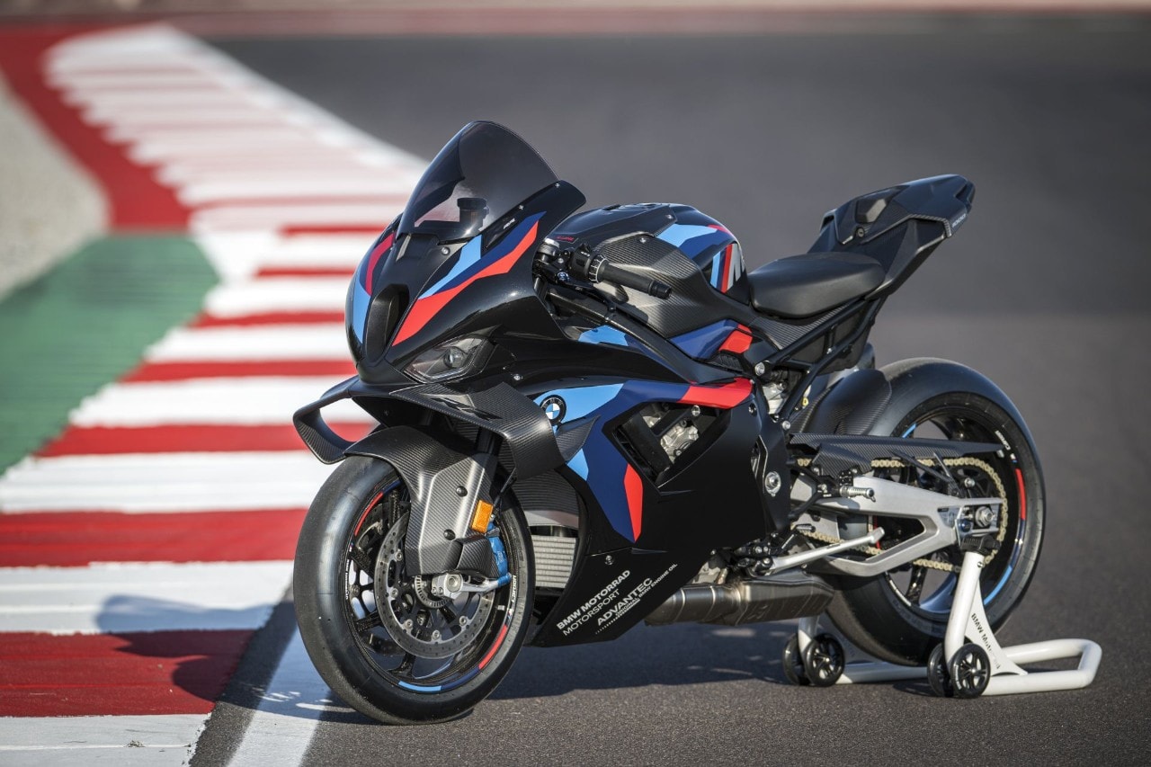 DueruoteTG #238 - Abbiamo guidato in pista la BMW che corre in SBK! 